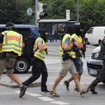 Des policiers en tenue de vacanciers pour traquer le meurtrier de Munich. Une lutte antiterroriste en dilettante ? D. R.